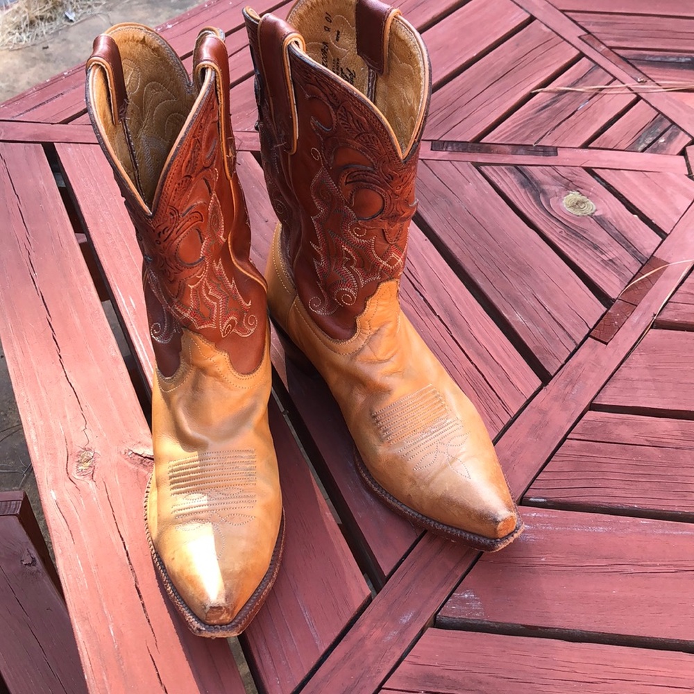 Women’s Tony Lama Cowboy boots